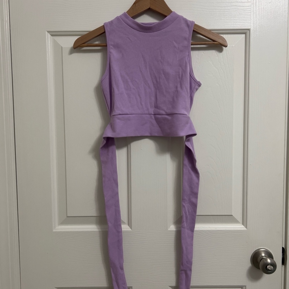 Lavender Ribbed Sleeveless Women's Top with Tie-Back Detail